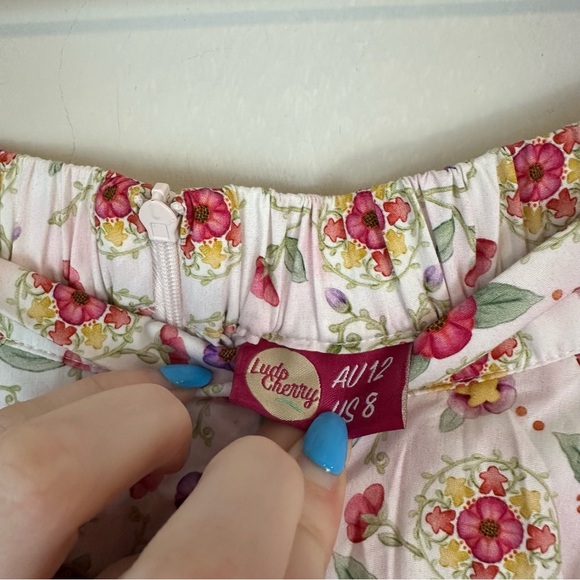 Ludo Cherry | Light Pink Floral A-Line Full Skirt with Pockets Size 8 - Picture 3 of 5